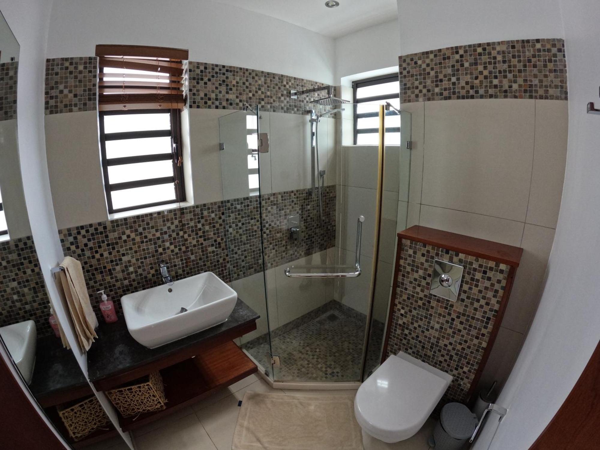 Olana Blue - Beachfront Apartment Rivière Noire Εξωτερικό φωτογραφία